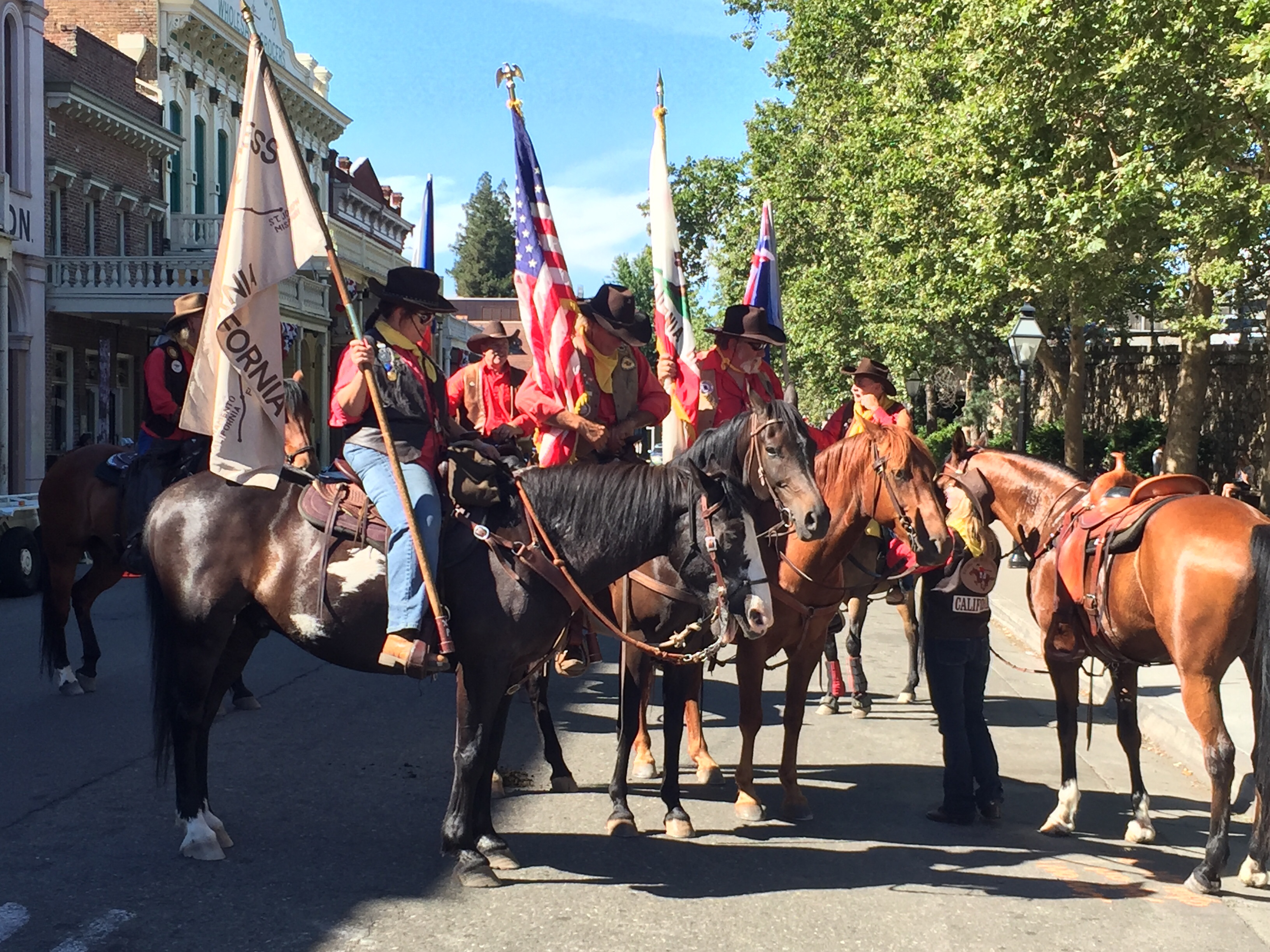 Pony Express arrives in Sacramento after nearly 2,000 mile trip across
